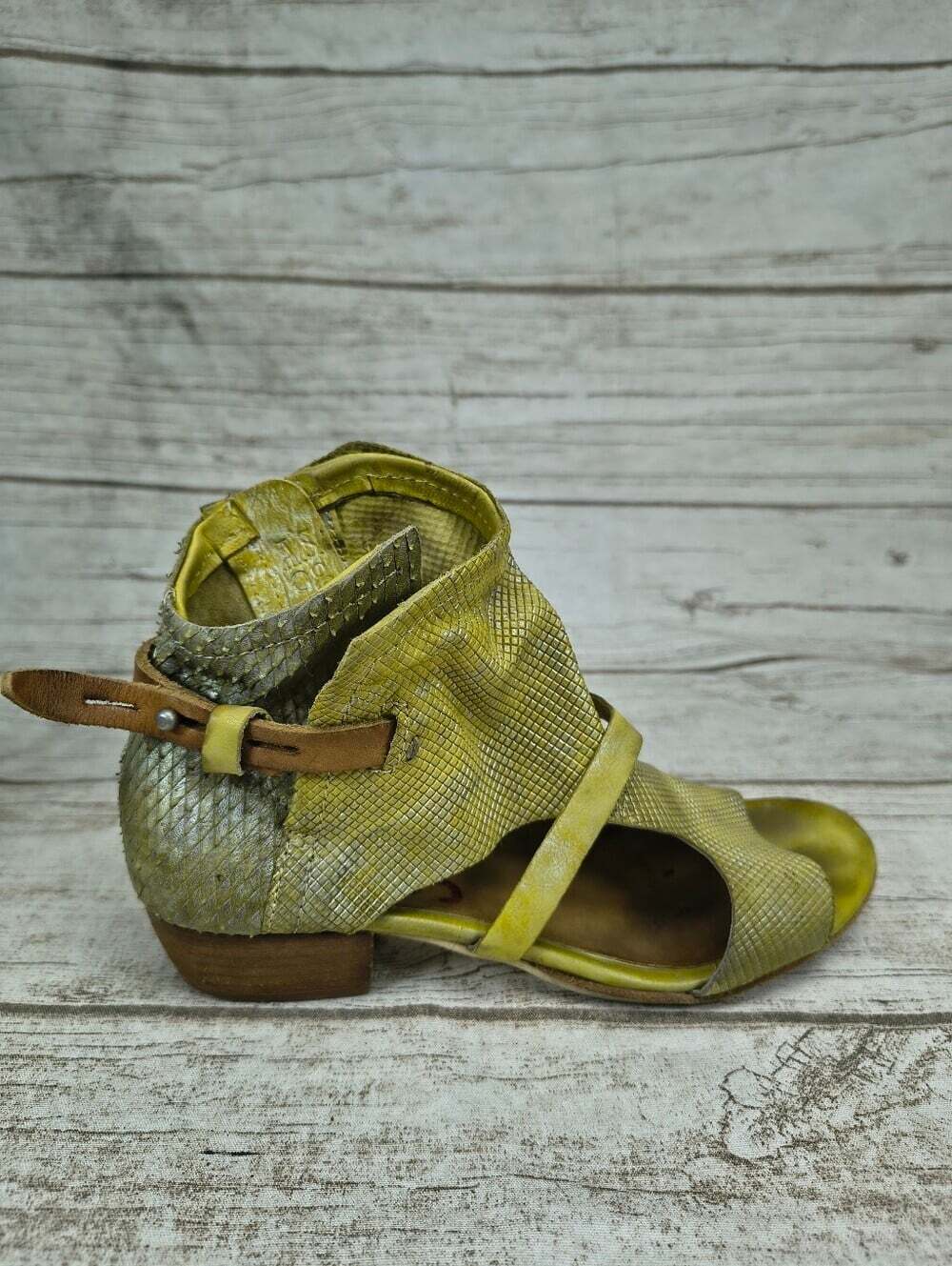 As98 Green Yellow Snack Skin Print Open Toe Shoes Women Size 36